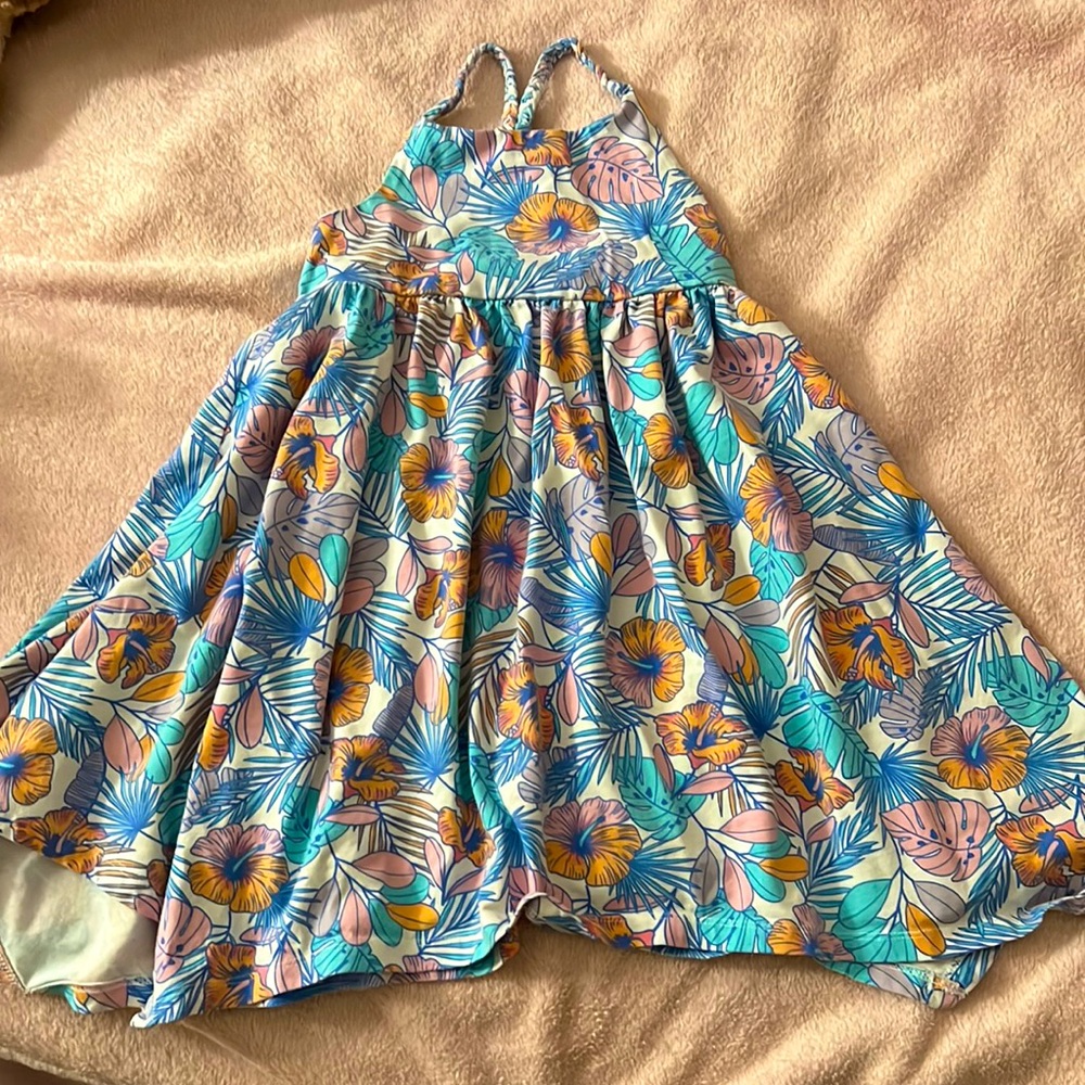 4t Hawaiian summer dress. Brand is Tommy Bahama.